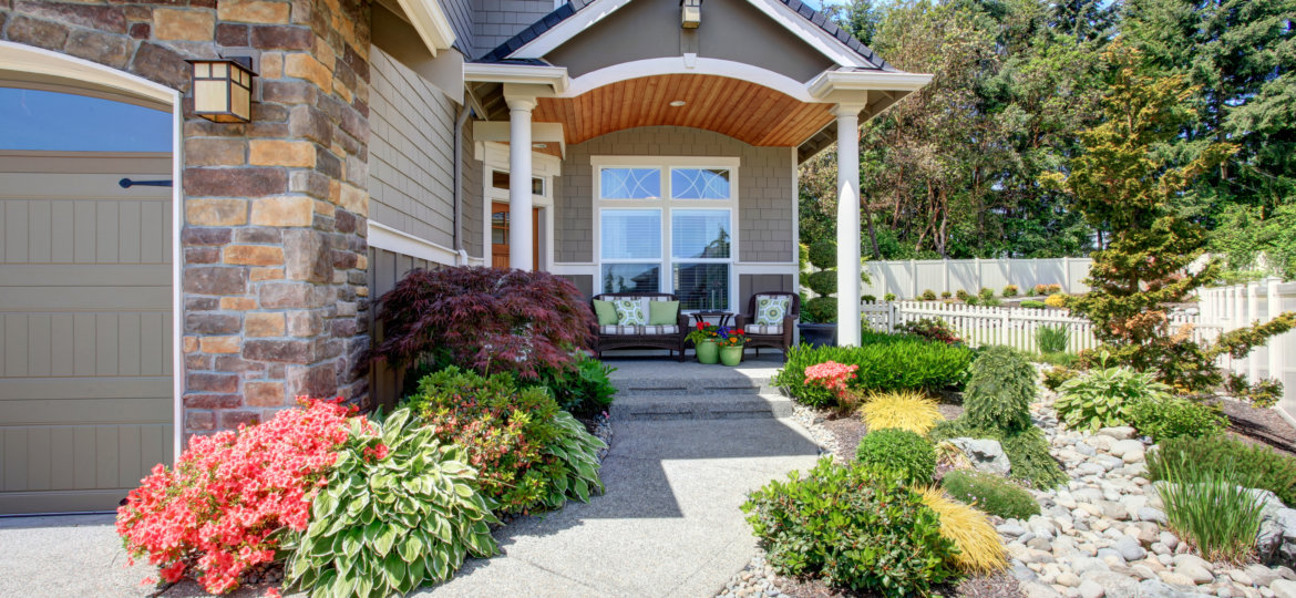 How to Improve Curb Appeal When Selling a Home