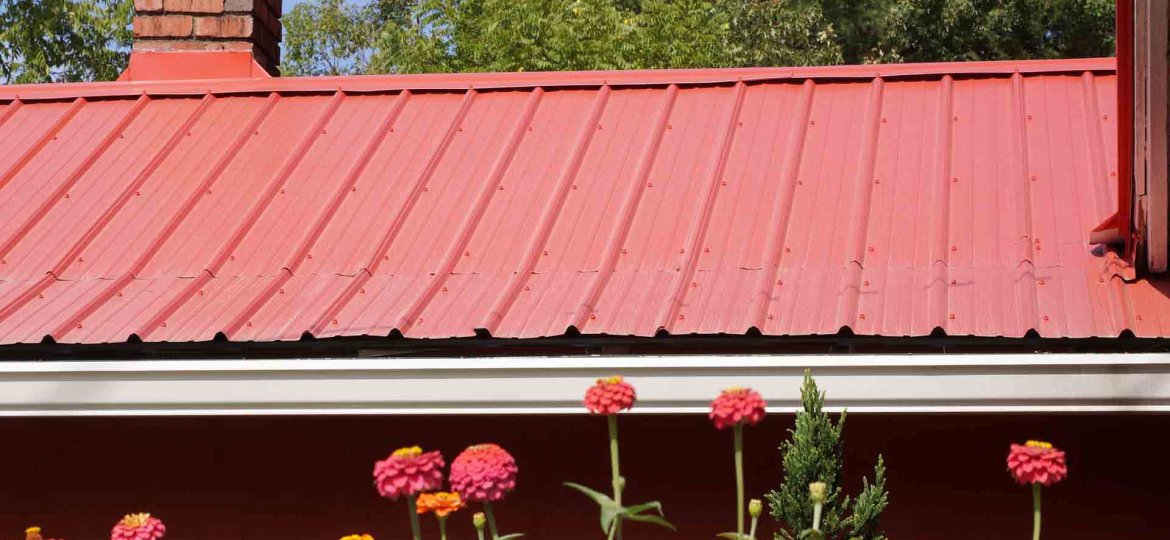 5 Tips For Maintaining a Metal Roof